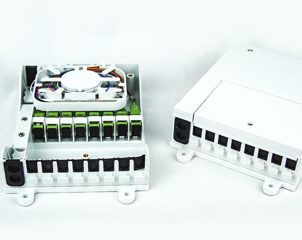 CAJA NAP INTERIOR CON SPLITER 1X8